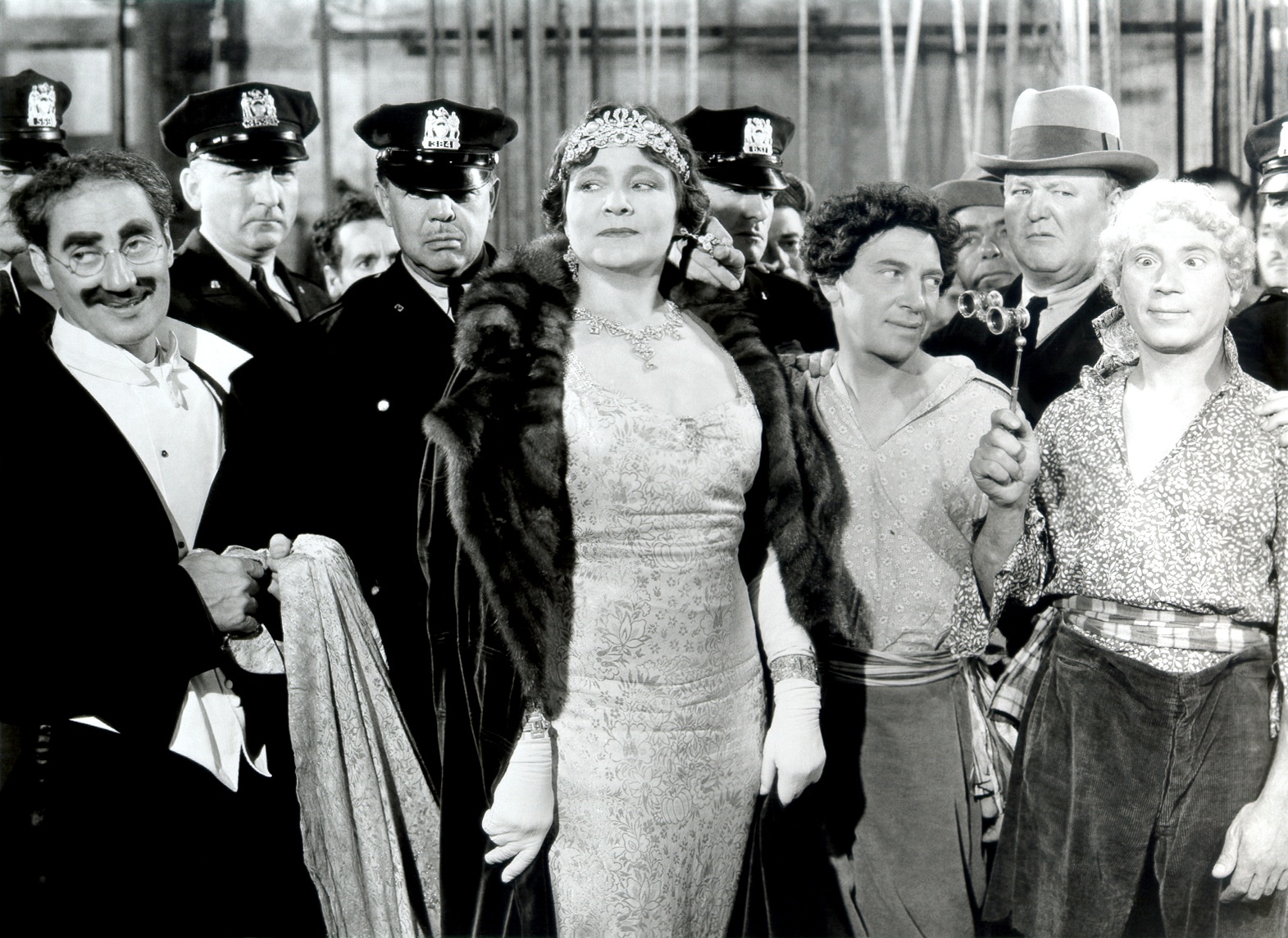 A Night At The Opera Marx Brothers Full Movie